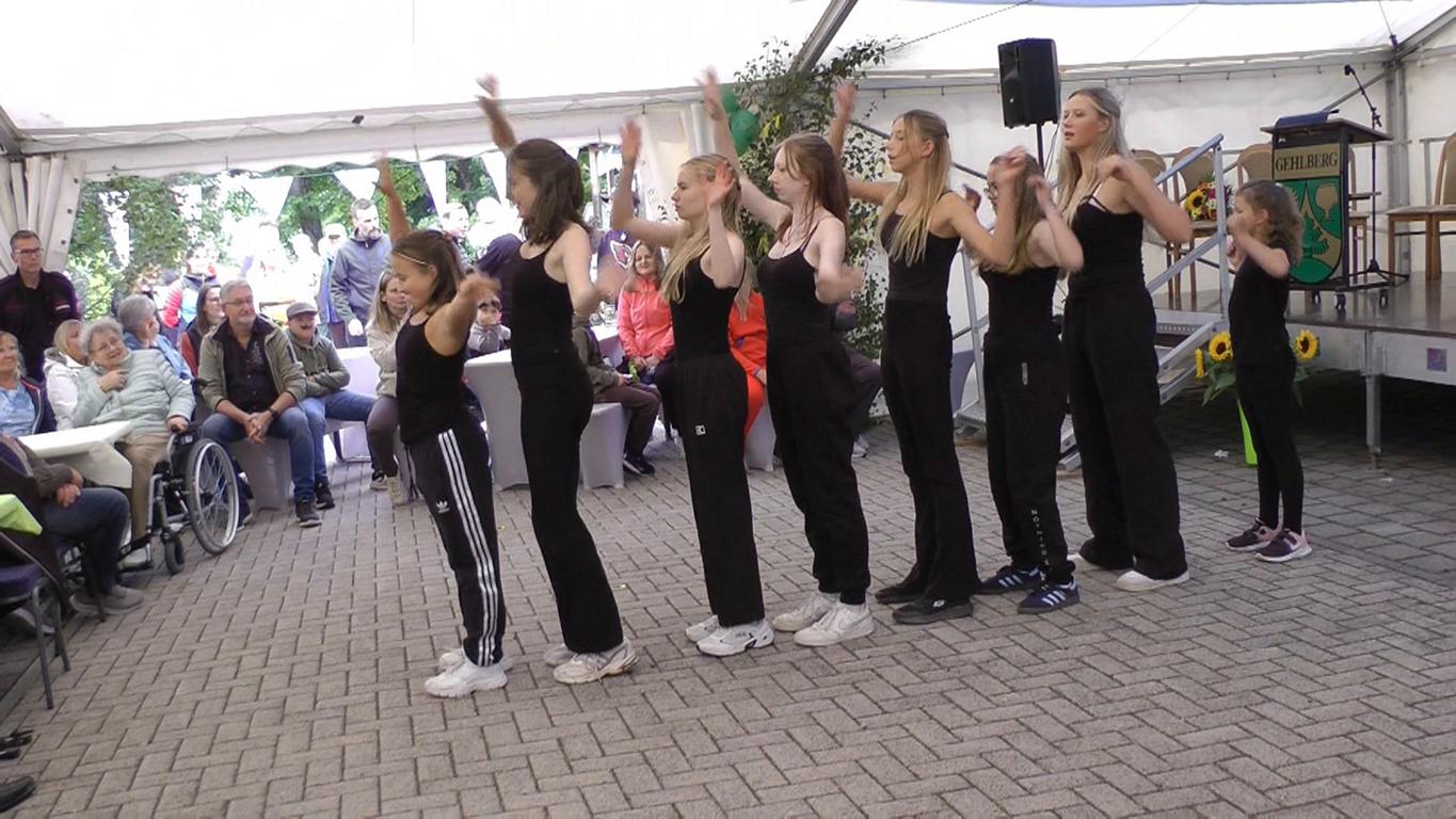 Zelt 14 Tanzfasch