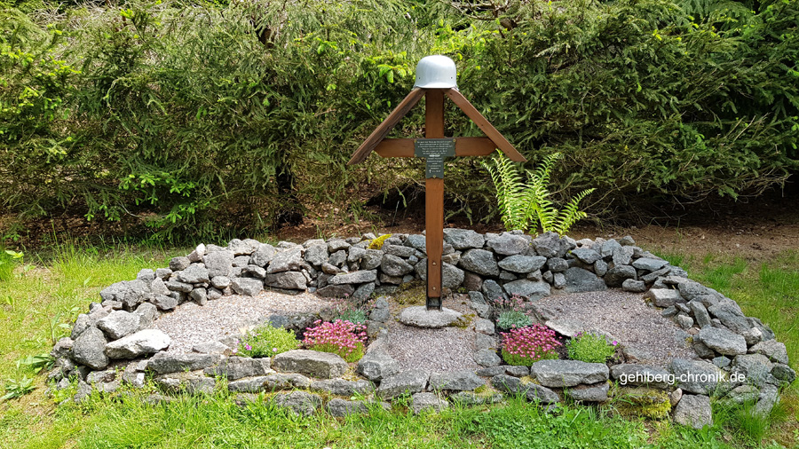 2021 015 Soldatengrab